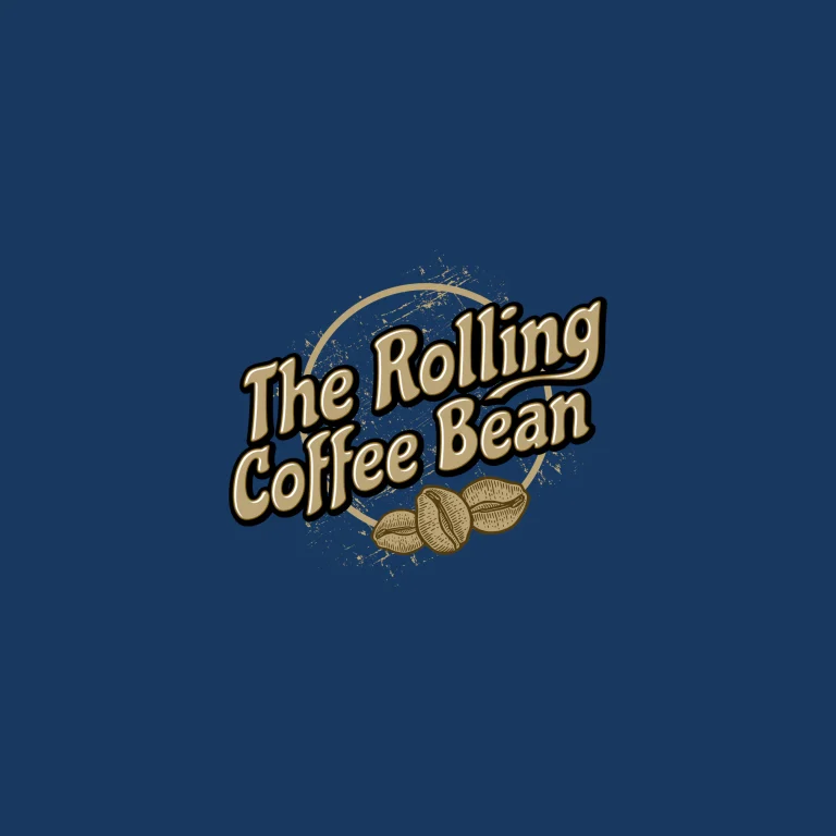 Графично лого с надпис The Rolling Coffee Bean и илюстрация на кафени зърна върху кръгъл фон с ефект на износване.